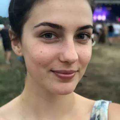Саломе Б., 22